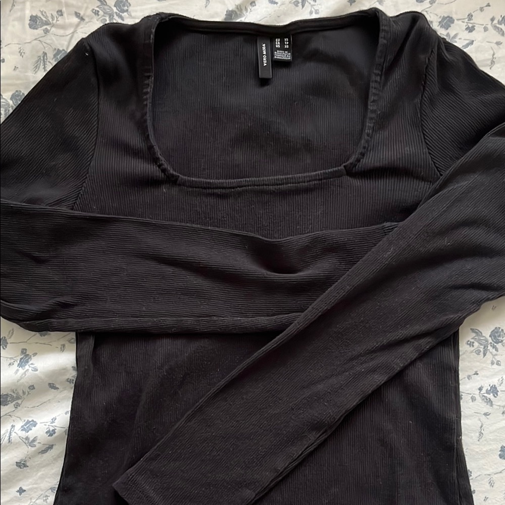 Women's Black Long Sleeve Top